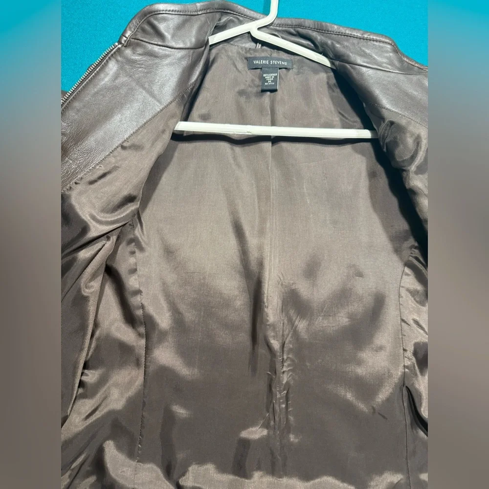 Valerie Stevens Brown Soft Leather Zipper Jacket - Size M - Picture 8 of 12